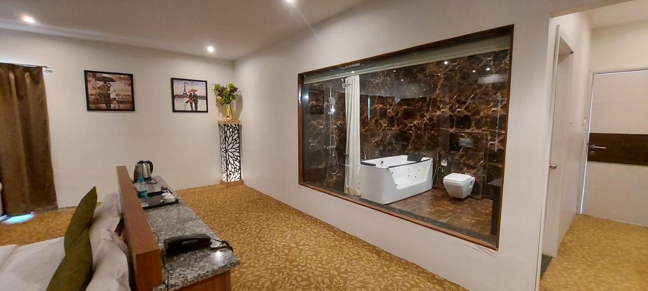 The Windmill Resorts Mālvan Dış mekan fotoğraf