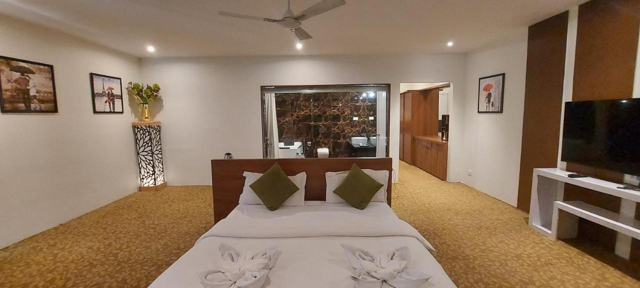The Windmill Resorts Mālvan Dış mekan fotoğraf